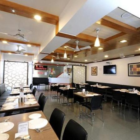 Hotel Vyankatesh & Pure Veg Restaurant Mahābaleshwar Eksteriør bilde