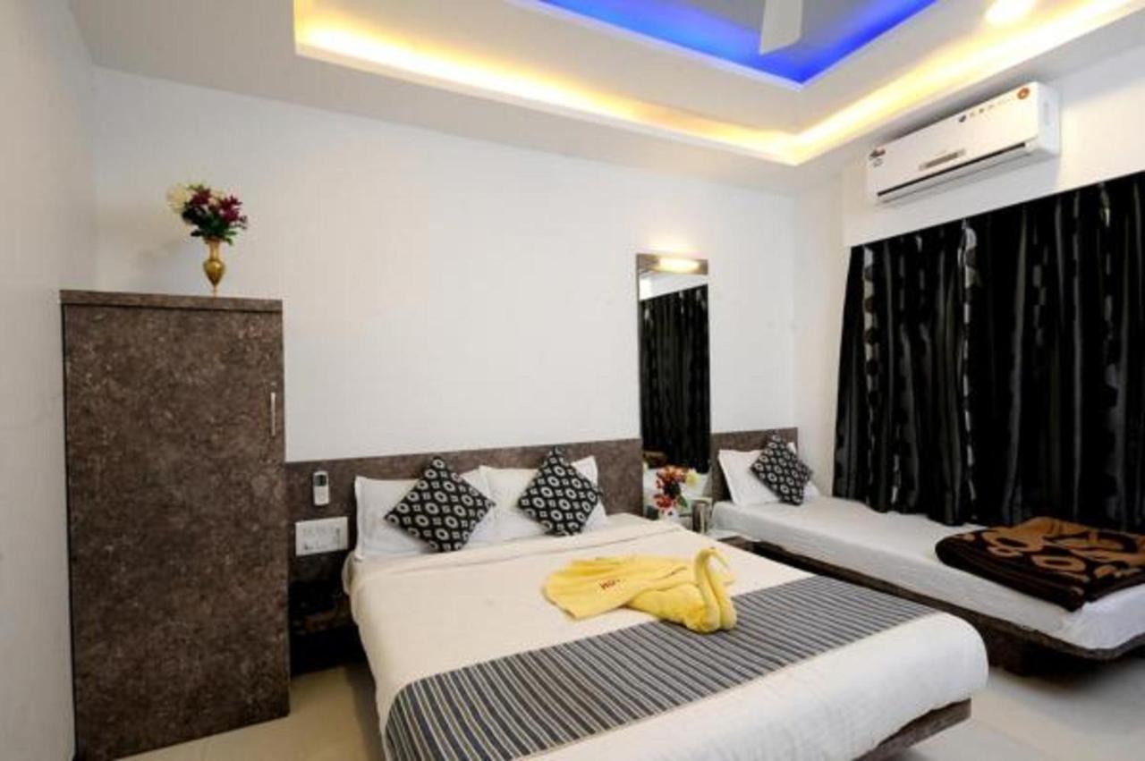 Hotel Vyankatesh & Pure Veg Restaurant Mahābaleshwar Eksteriør bilde